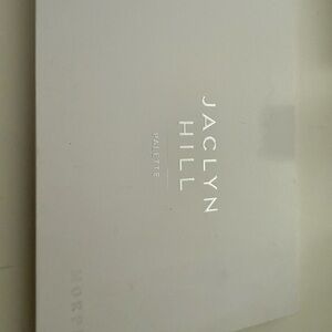 Morphe Jaclyn Hill Palette in White and Silver
